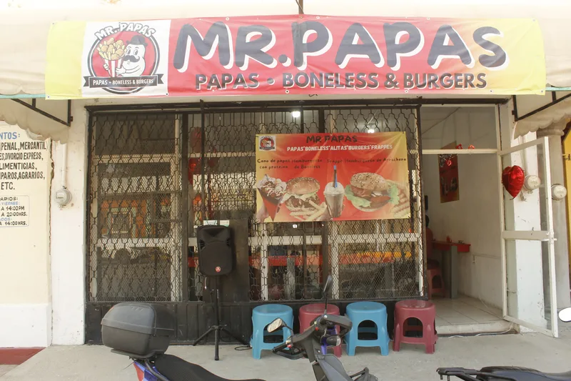 Fachada exterior de Mr. Papas en Ciudad Ixtepec - Vista 2